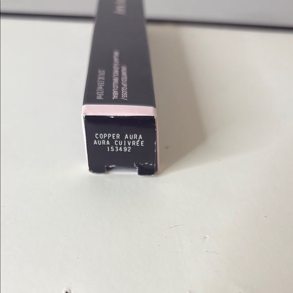 Mary Kay Copper Aura Unlimited Lip Gloss - Shimmering Brown - Picture 2 of 4
